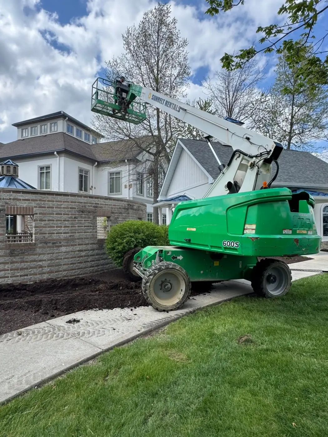Manufacturer-certified roof installation in Park Fletcher