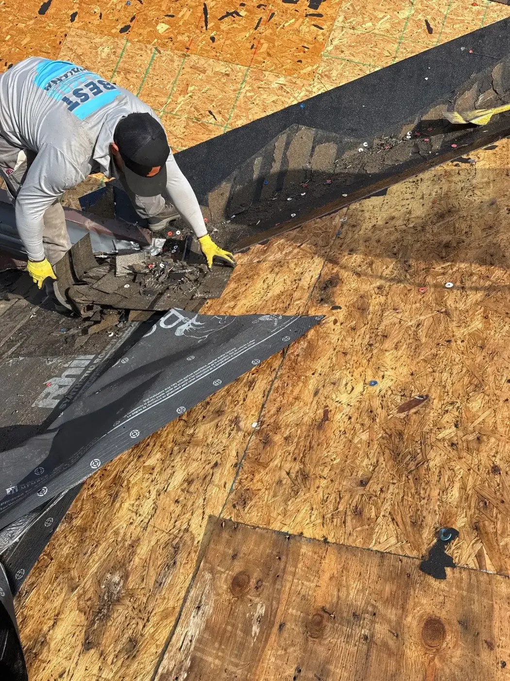 Tarping and dry-in on a Park Fletcher commercial roof